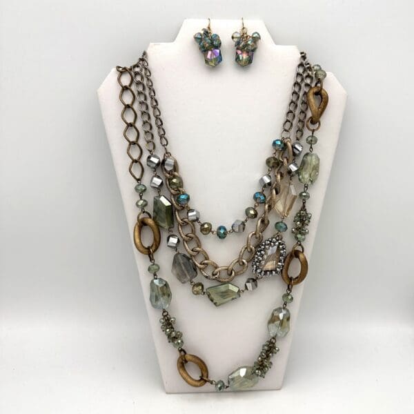 Vintage Turquoise Crystal Necklace Set